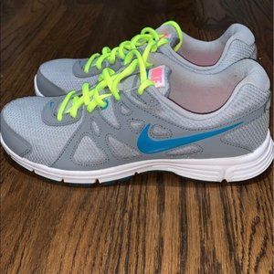 Nike Women's Revolution 2 Running Shoes